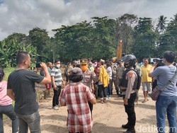 Satpol PP Manado Bantah Tendang-Pukul Wartawati: Cuma Baku Tola