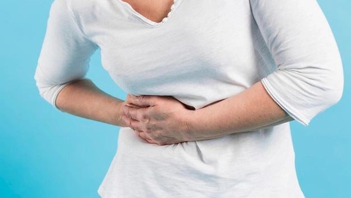 Nggak Cuma Infeksi Kulit, Ini 4 Bahaya Air Banjir yang Mengintai Kesehatan, Waspada!