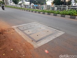 detikcom Do Your Magic: 2 Galian di Jl Tendean Ditutup, Lalin Lancar