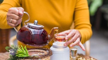 ADA MINUMAN HERBAL UNTUK TURUNKAN BERAT BADAN, ATASI OSTEOPOROSIS, HINGGA SARIAWAN
