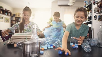 TIPS AJARKAN ANAK PEDULI LINGKUNGAN