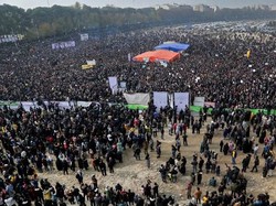 Demo Besar-besaran di Iran Gegara Sungai Kering, Pemerintah Janji Atasi Krisis Air
