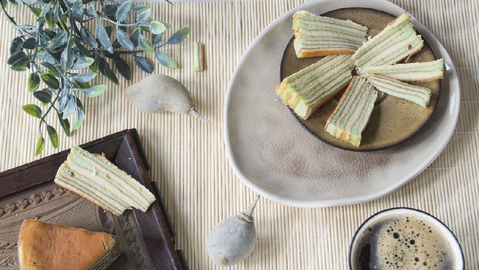 spekkoek, lapis legit, traditional food from Indonesia, Dutch Indies