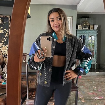 Nirina Zubir Santai Terhadap Laporan Penyekapan Riri Khasmita