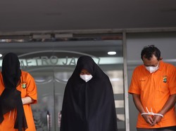 Cara ART Ambil Alih Aset Keluarga Nirina Zubir