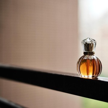 img-title Terkenal Misterius, Inilah 3 Parfum yang Cocok Digunakan Scorpio
