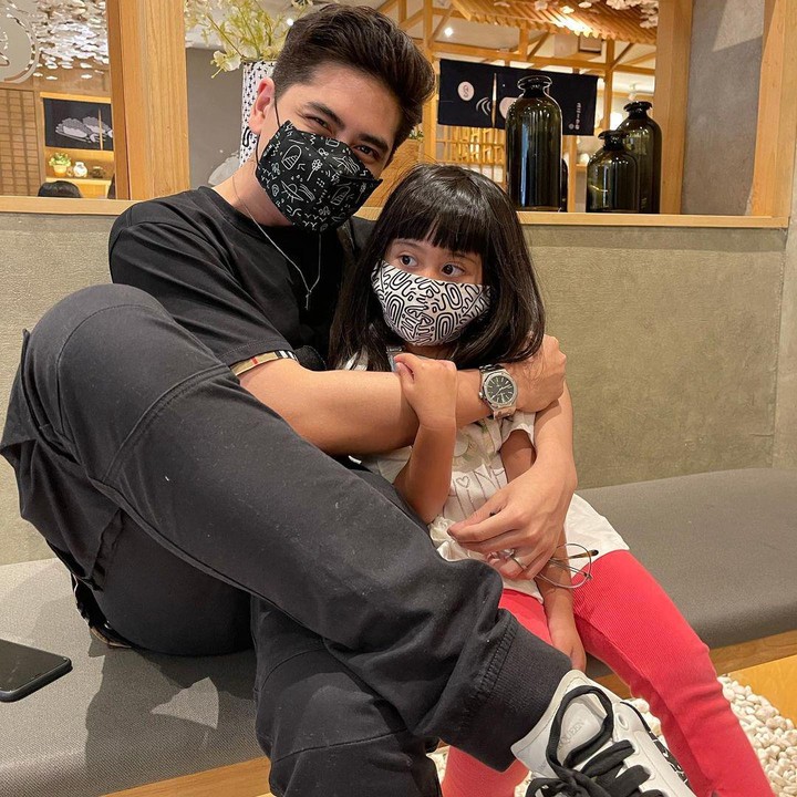 <p>Verrell dan Athalla telah menganggap Vania sebagai adik kandung mereka sendiri, Bunda. Keduanya bahkan rela melakukan apa saja agar Vania bisa bahagia. (Foto: Instagram: @vaniaathabina24)</p>