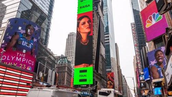 Bangga! 7 Musisi Perempuan Indonesia Ini Pernah Nampang di Billboard Times Square New York Sepanjang 2021