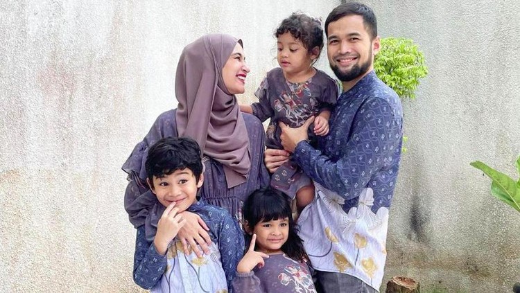 Shireen Sungkar dan Teuku Wisnu Shireen Sungkar dan Teuku Wisnu