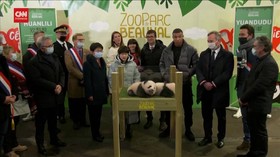 VIDEO: Kylian Mbappe Jadi Wali Baptis Bayi Panda