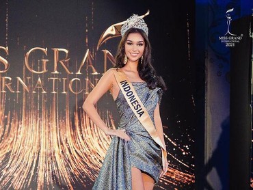 7 Pesona Sophia Rogan Wakil Indonesia di Miss Grand International 2021
