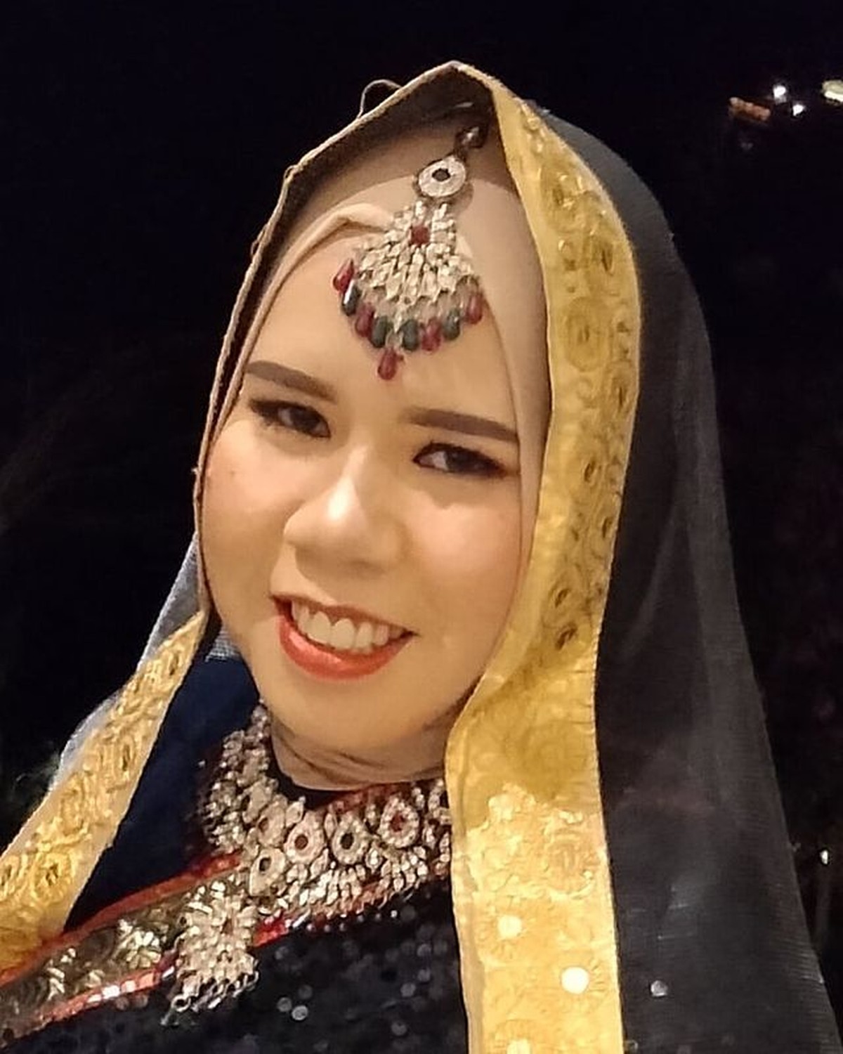 Potret Rohimah Syuting Pakai Kursi Roda Ditemani Pacar Berondong