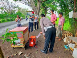 Polisi Buru Pembuang Bayi Perempuan Dimasukkan Boks Makanan di Sidoarjo