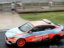 Sopir Safety Car WSBK: Sirkuit Mandalika Trek Kencang