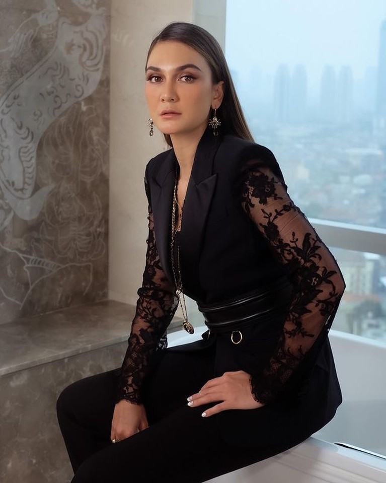 Luna maya. Luna Maya Instagram.