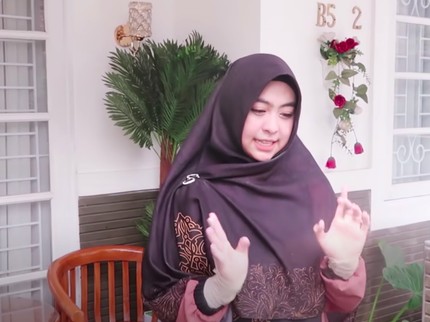 7 Potret Rumah dr Shindy, Bernunasa Putih & Enggak Kalah Mewah dari Hunian Ricis