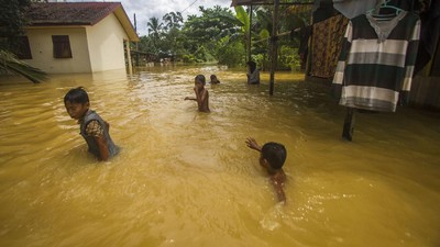 Banjir Terjang dan Kepung Hampir Seluruh Wilayah Kalimantan
