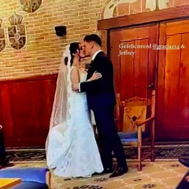 <p>Termasuk sang adik, Gisela Cindy yang menyaksikan sang kakak lewat video <em>livestreaming</em>. Gisela diketahui tengah berada di Kanada, Bunda. (Foto: Instagram Stories Gracia Indri)</p>