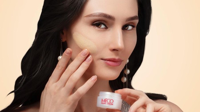 img-title Pernah atau Masih Pakai Skincare Jadul Meco Pearl Cream? Ini 5 Fakta yang Perlu Kamu Ketahui
