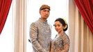 7 Penampilan Nikita Willy Pamer Baby Bump Pakai Kebaya Kutubaru di Nikahan Sang Adik Penampilan Nikita Willy saat mendampingi sang adik di hari bahagia pernikahannya jadi sorotan. Yuk intip!