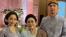 7 Penampilan Nikita Willy Pamer Baby Bump Pakai Kebaya Kutubaru di Nikahan Sang Adik Penampilan Nikita Willy saat mendampingi sang adik di hari bahagia pernikahannya jadi sorotan. Yuk intip!