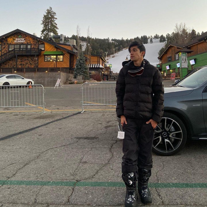 <p>Tak terasa, Albany Ray kini sudah beranjak dewasa, Bunda. Usianya kini sudah menginjak 21 tahun. (Foto: Instagram @albanyrayy)</p>