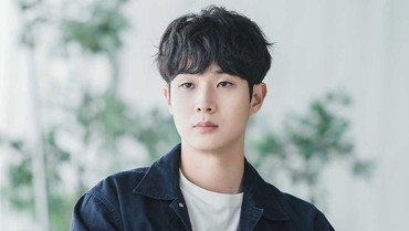 img-title Choi Woo Shik soal Sukses 'Parasite' Dianggap Tak Menguntungkan Karier