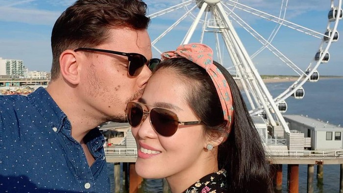 4 Fakta Menarik di Balik Sosok Jeffrey, Seorang Politikus Belanda Sekaligus Suami Gracia Indri 4 Fakta Menarik di Balik Sosok Jeffrey, Seorang Politikus Belanda Sekaligus Suami Gracia Indri