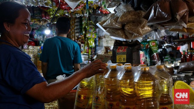 Kemendag memastikan anggaran BPDPKS tak akan terganggu dengan subsidi Rp7,6 triliun untuk minyak goreng Rp14 ribu per liter.