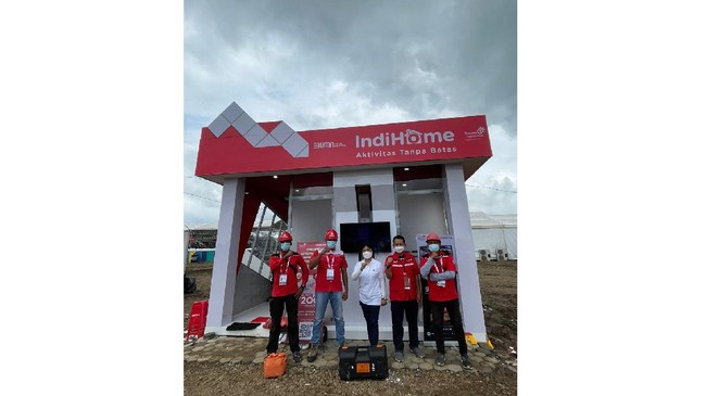 IndiHome turut memberi bantuan teknis dalam memperkuat jaringan sinyal komunikasi selama gelaran WSBK 2021 di Mandalika International Street Circuit.