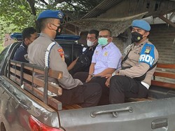 Penampakan Ketua LSM di Jaksel Diangkut Polisi Usai Coba Peras Rp 2,5 M