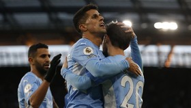 FOTO: Man City Buat Everton Tak Berdaya
