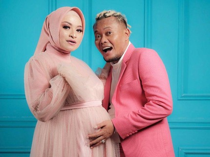 7 Potret Maternity Shoot Nathalie Holscher Bareng Keluarga, Gemas dan Kompak Banget