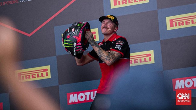 Scott Redding menyebut duel sengit melawan Jonathan Rea di WSBK Mandalika 2021 jadi pertarungan terbaik di sepanjang kariernya.
