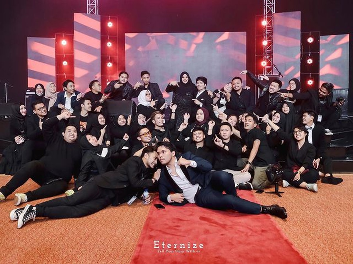 Atta Halilintar tengah berbahagia karena baru saja berulang tahun yang ke-27 dan mendapat kejutan perayaan ultah&period; Yuk intip&excl;