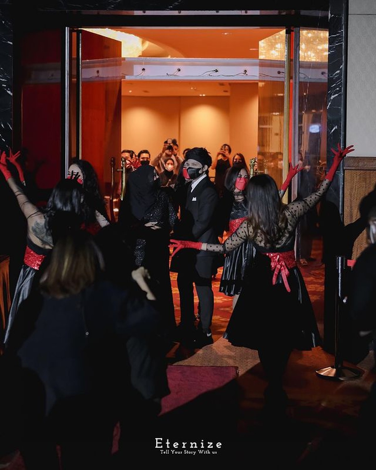 Atta Halilintar tengah berbahagia karena baru saja berulang tahun yang ke-27 dan mendapat kejutan perayaan ultah&period; Yuk intip&excl;