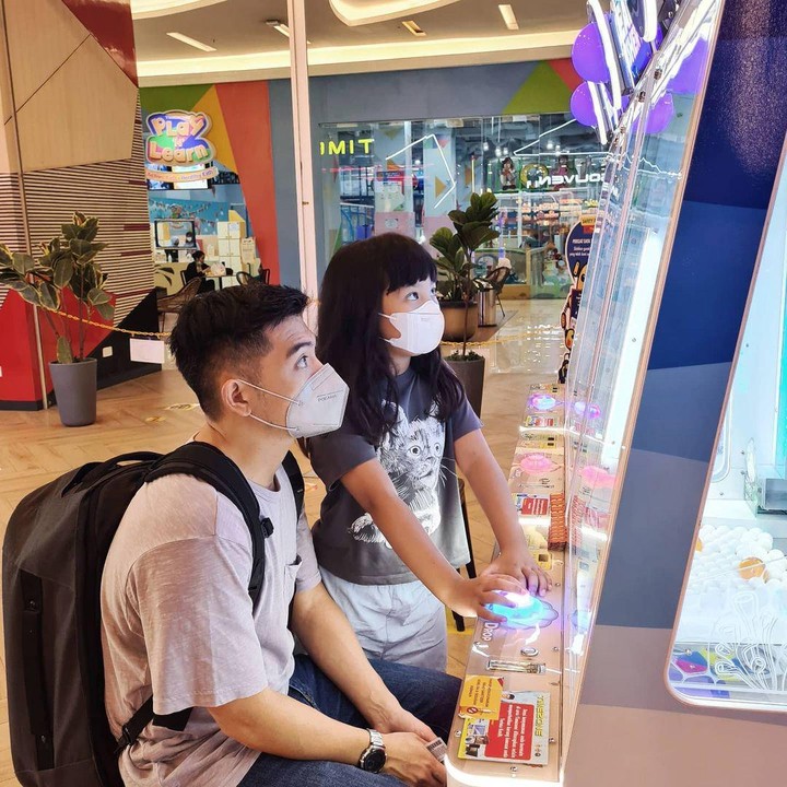 <p>Di waktu luangnya, Nicky Tirta sering mengabiskan waktu bersama Naara. Keduanya juga kerap kali terlihat kompak nih. (Foto: Instagram @nickytirta)</p>