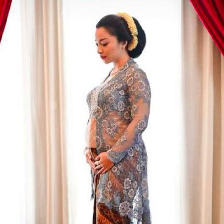 <p>Sedang hamil 4 bulan, baby bump Nikita Willy pun semakin terlihat. (Foto: Instagram Stories Didiet Maulana)</p>