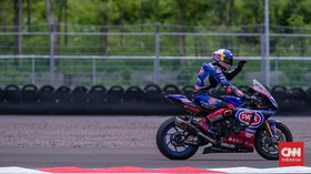 img-title Hasil Race 2 WSBK Ceko: Toprak Menang Usai Pertempuran Sengit
