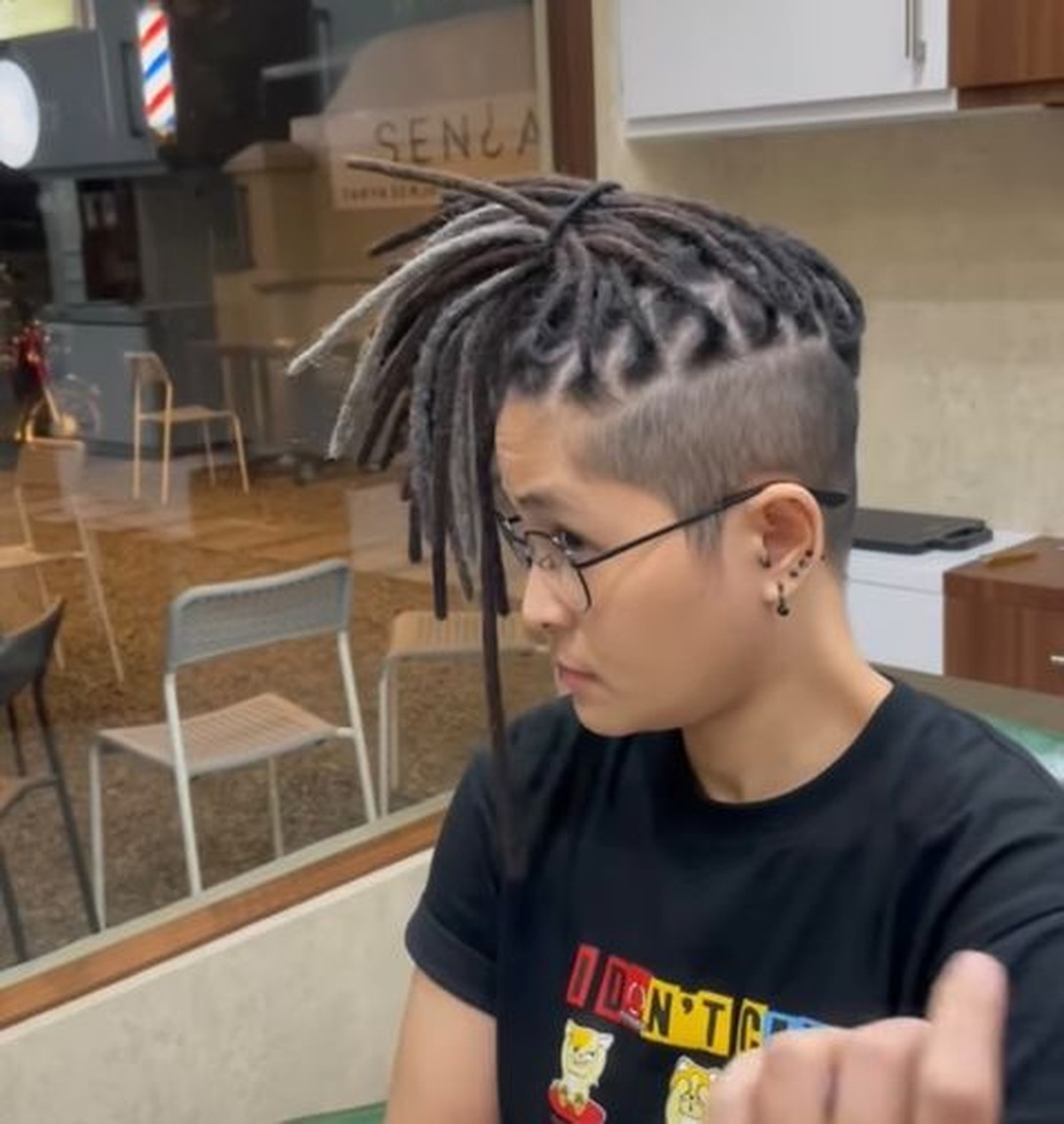 Mita The Virgin memang sudah lama tak muncul di televisi&comma; penampilan terbarunya pun jadi sorotan&period; Yuk intip&excl;