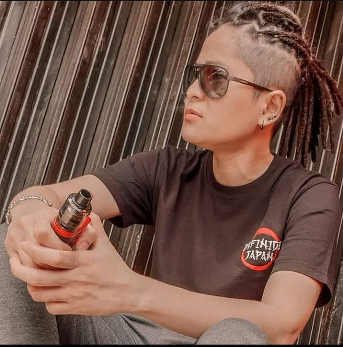 Mita The Virgin memang sudah lama tak muncul di televisi&comma; penampilan terbarunya pun jadi sorotan&period; Yuk intip&excl;