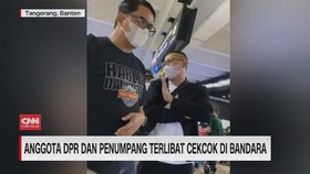 VIDEO: Anggota DPR dan Penumpang Cekcok di Bandara