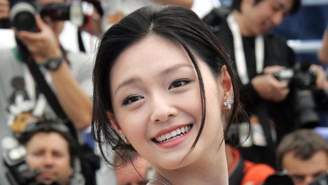 Abu jenazah Barbie Hsu telah tiba di Taiwan Rabu (5/2) sore setelah dibawa keluarga dengan pesawat carter.