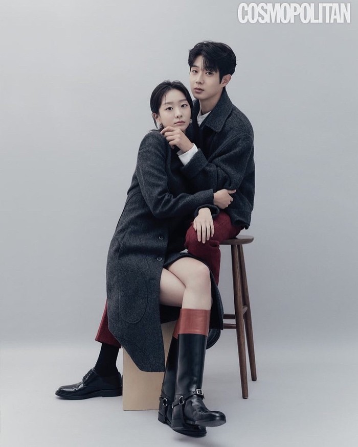 Drama Our Beloved Summer disutradarai oleh Kim Yoon Jin. Drama yang memiliki genre komedi romantis ini yang juga dibintangi oleh Kim Sung Cheol dan Roh Jeoung Eui. / foto: cosmopolitan.co.kr