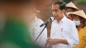 Poster Jokowi di Hari Tani Nasional: Ada Kucing di Barisan Bebek