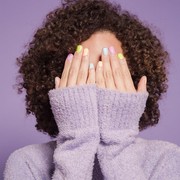 Sudah Mulai WFO, Yuk Percantik Kuku dengan Polygel Biar Mood Kerja Makin Naik