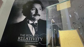 Kisah Kegagalan Albert Einstein Satukan 2 Teori yang Bertentangan