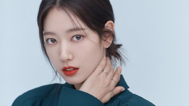 Isi Lengkap Surat Rencana Pernikahan Park Shin-hye dan Choi Tae-joon Lewat fan cafe, Park Shin-hye mengumumkan rencana menikah dengan Choi Tae-joon. Park Shin-hye juga mengungkapkan kehamilannya.