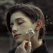 Jangan Asal Tindik, Kenali Serba Serbi Helix Piercing Sebelum Kamu Melakukannya Biar Nggak Dibilang Noob