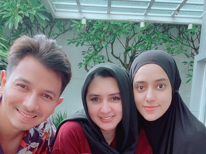7 Potret Pesona Fadia, Kakak Fairuz A Rafiq yang Menjabat Bupati ...